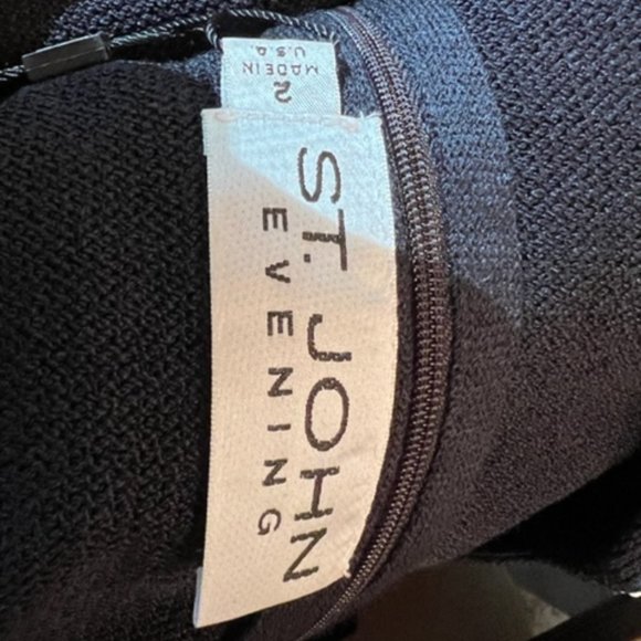 St John Evening Dress with Chalk + Sequin Collar, size 2 - Picture 11 of 14